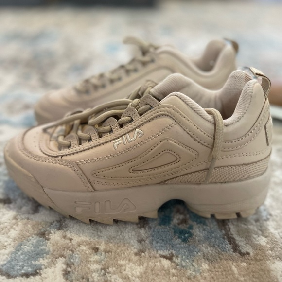 brown fila disruptor 2